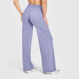 Loose Straight-leg Yoga Pants That Create A Slimming High-waisted Look - Image 4